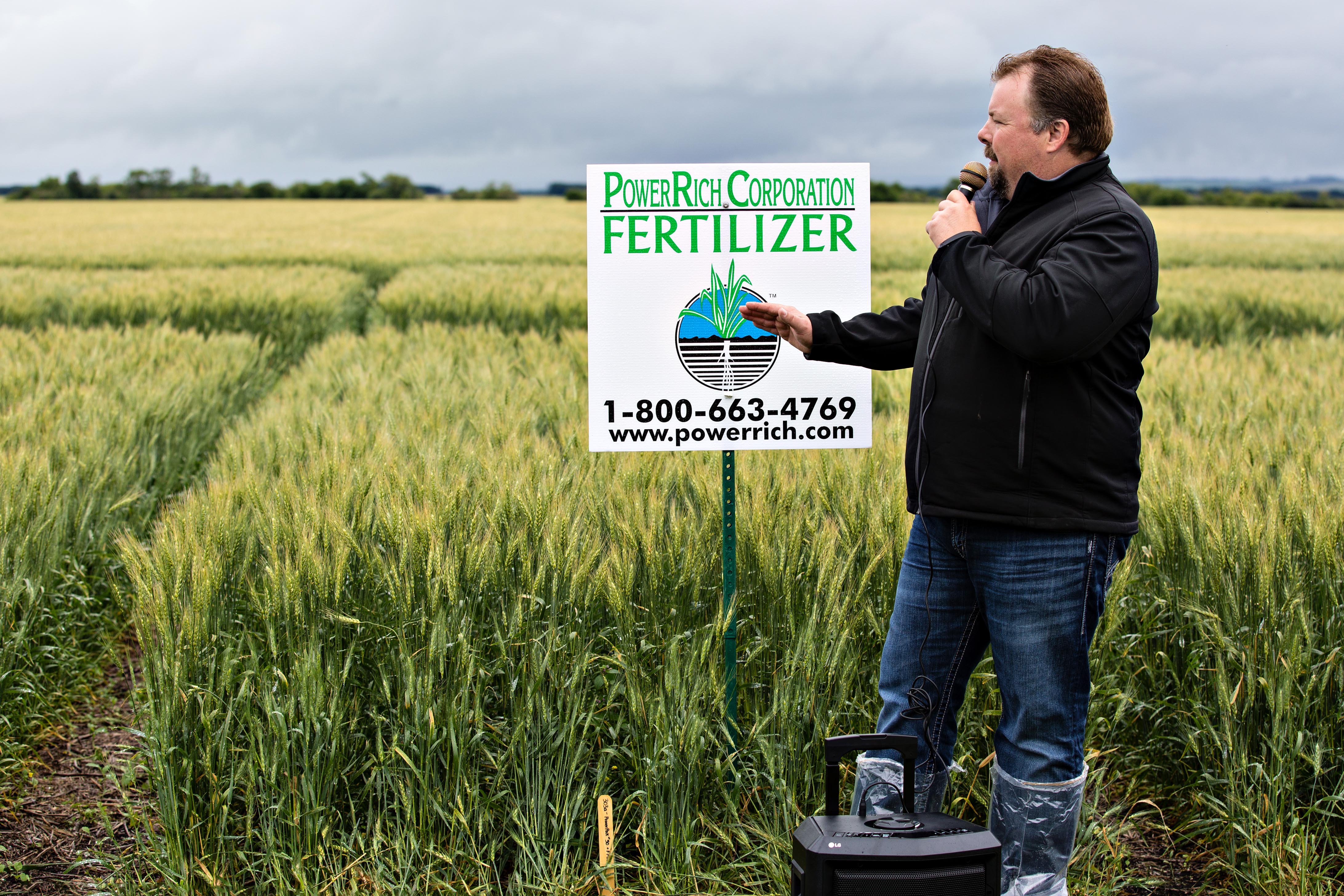 PowerRich Corporation Fertilizer - Crop in Field Presentation